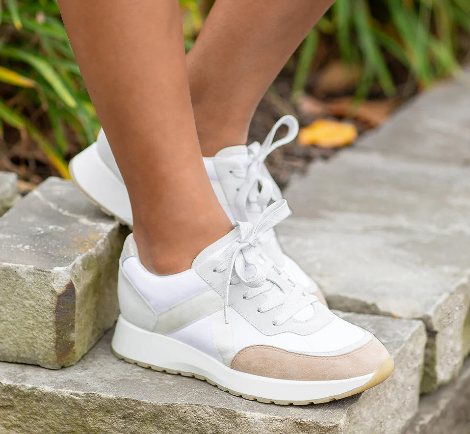 Best Sneakers for Narrow Feet That Travelers Wear Everywhere